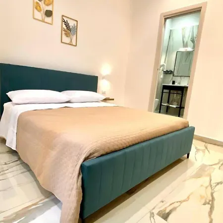 Konukevi Station Napoli