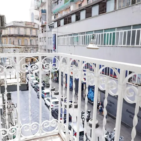 Konukevi Station Napoli